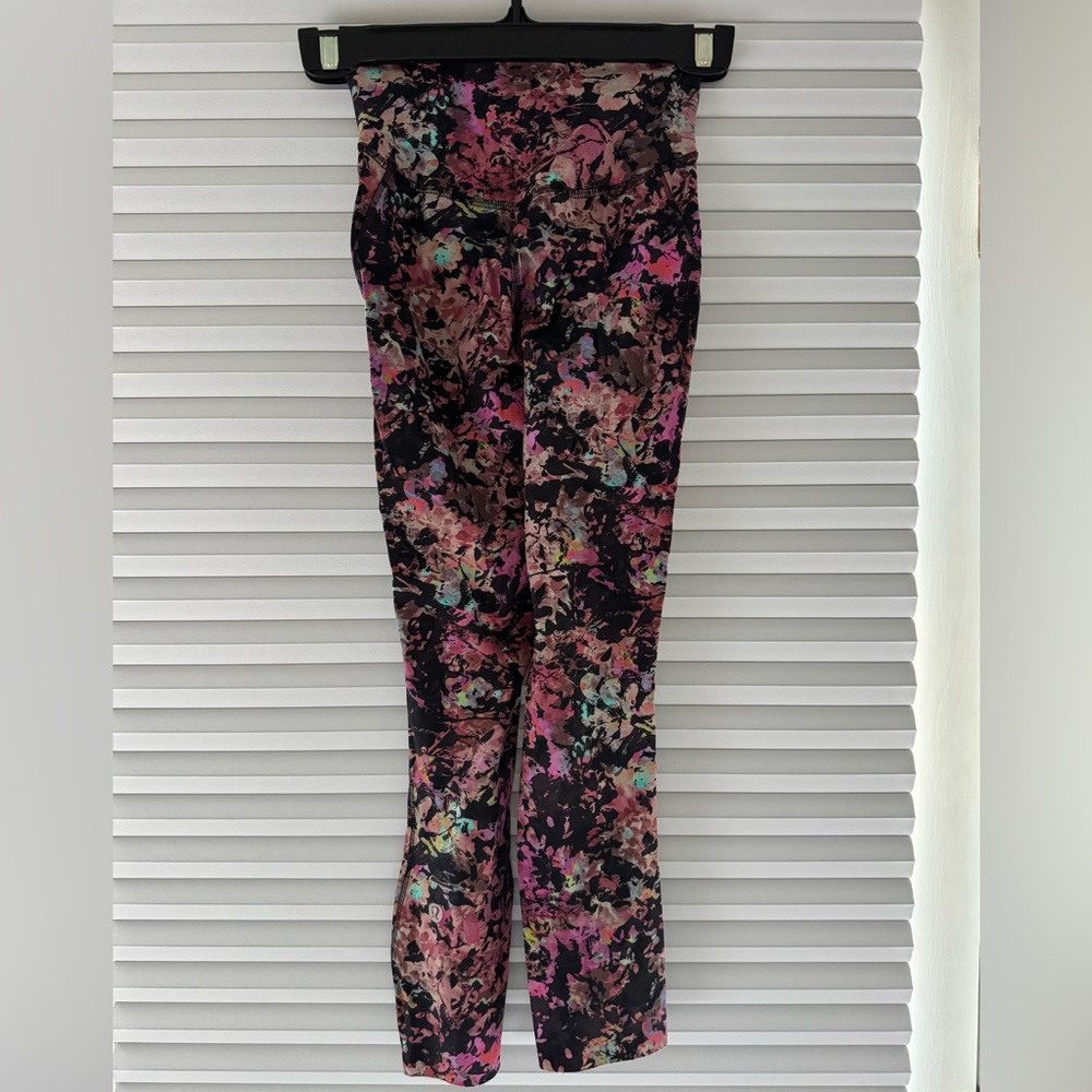 Lululemon Black Multi Patterned Leggings - image 2